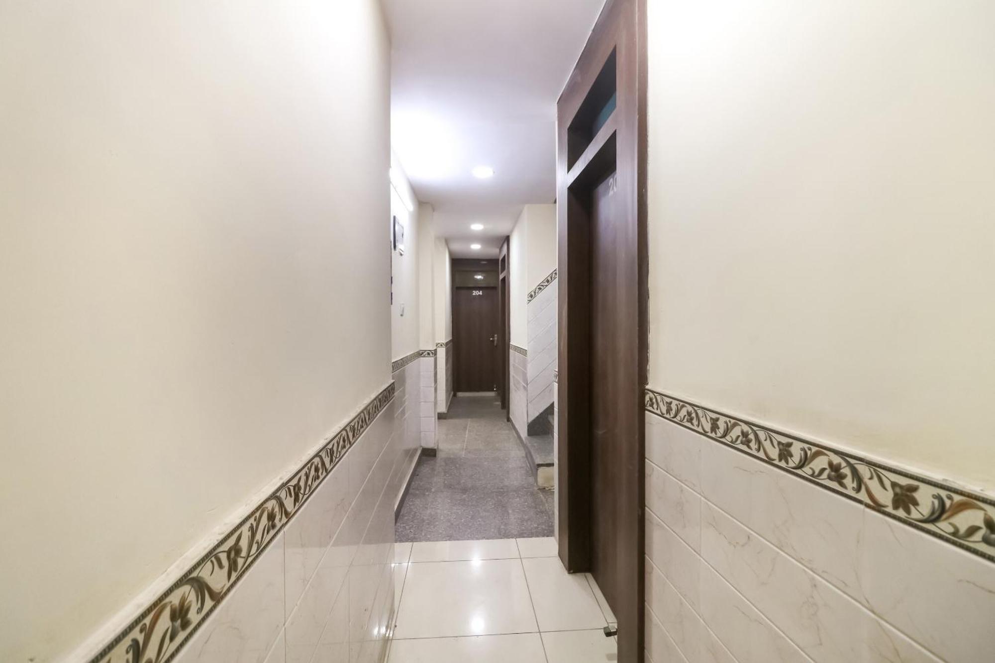 Hotel O Mayur Plaza デリー エクステリア 写真